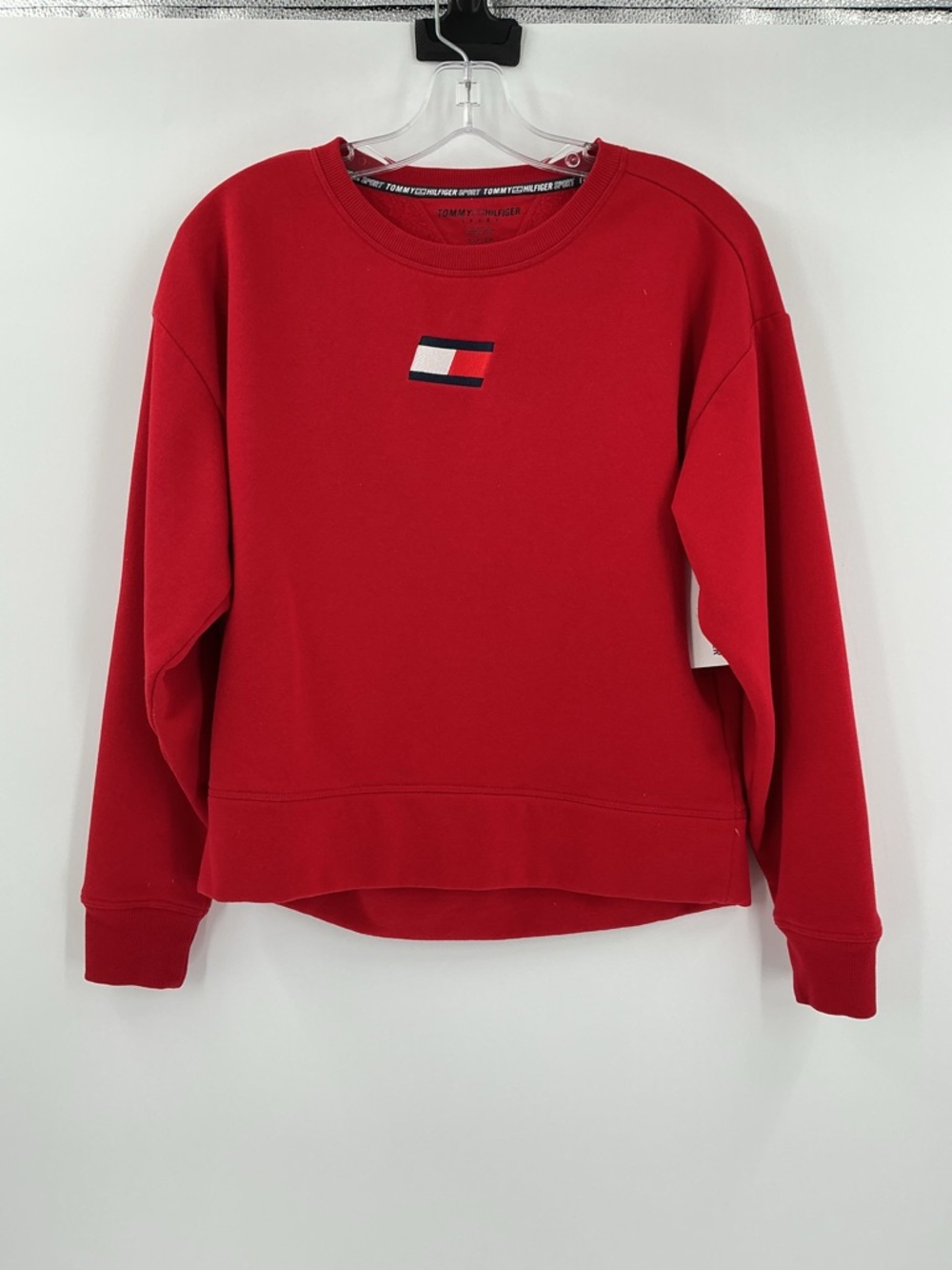 Tommy badge Red Crewneck with Flag Patch small - Picture 3 of 8